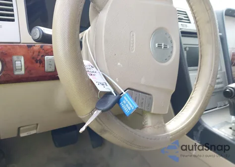 2005 Lincoln Navigator from USA, damaged, VIN 5LMFU27515LJ24658